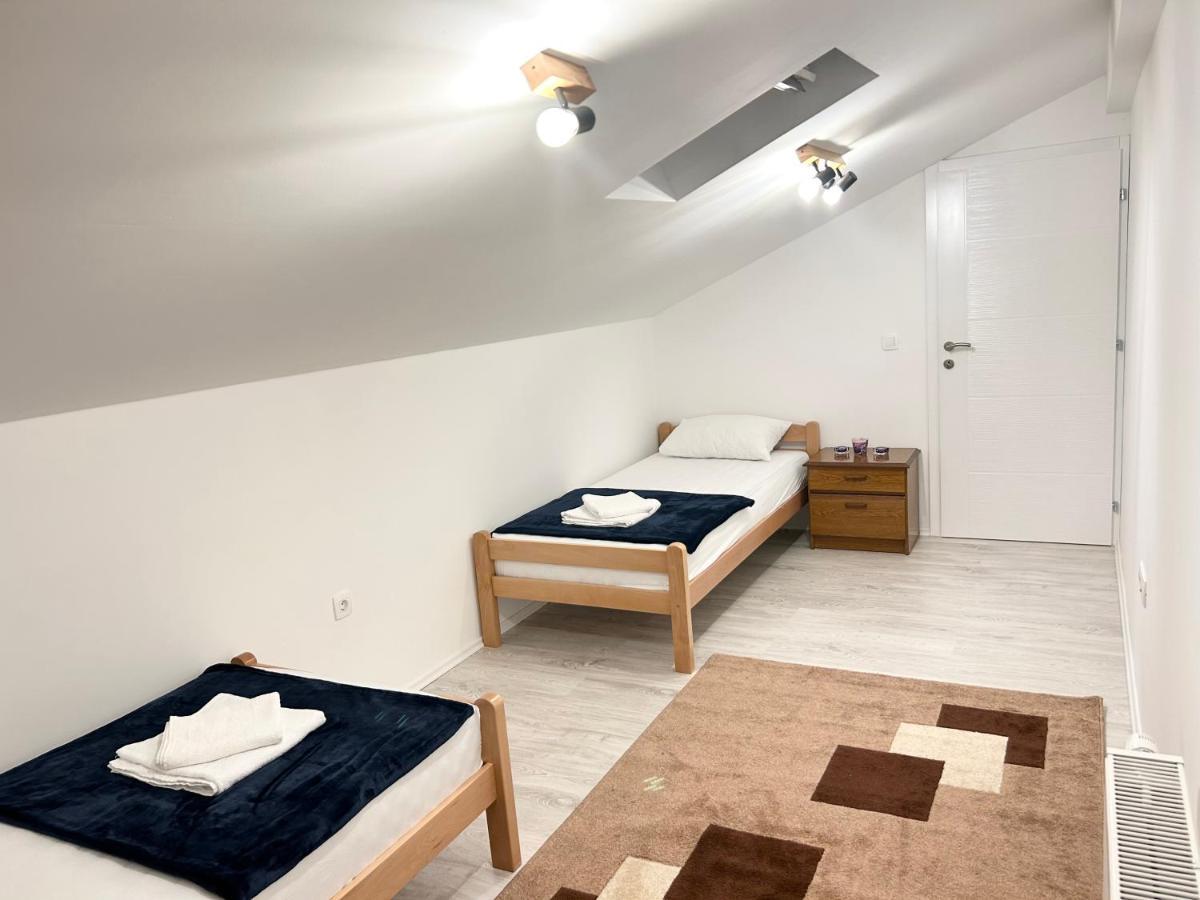 Apartman Tajra โมสตาร์ ภายนอก รูปภาพ