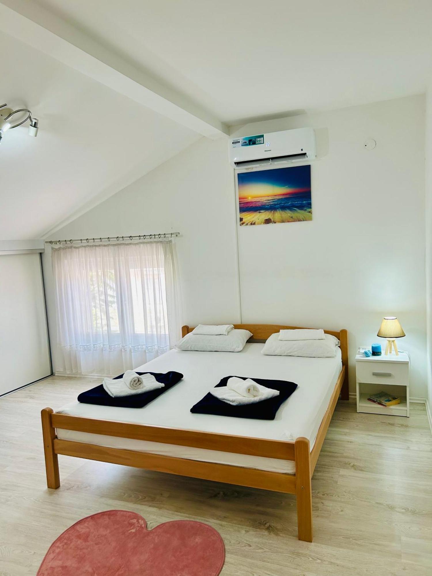 Apartman Tajra โมสตาร์ ภายนอก รูปภาพ